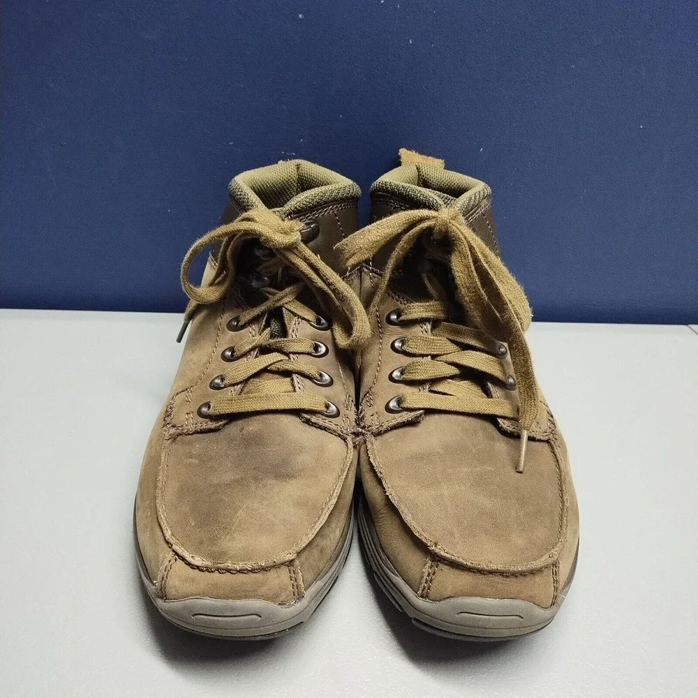 Skechers Classic Fit Boots Mens Size 8.5 Brown Leather Memory Foam Lace Up 65169
